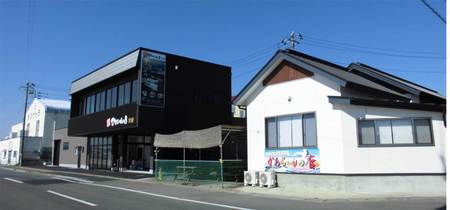 新たに別館がオープン。ソフトクリームも人気の品のひとつになっています。